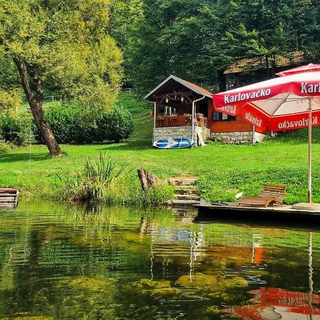 Holiday Home Radocaj Szluin Kültér fotó