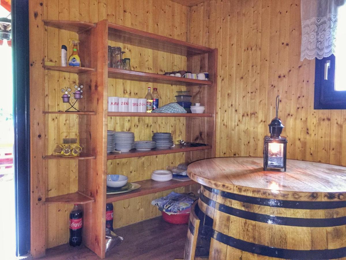 Holiday Home Radocaj Szluin Kültér fotó