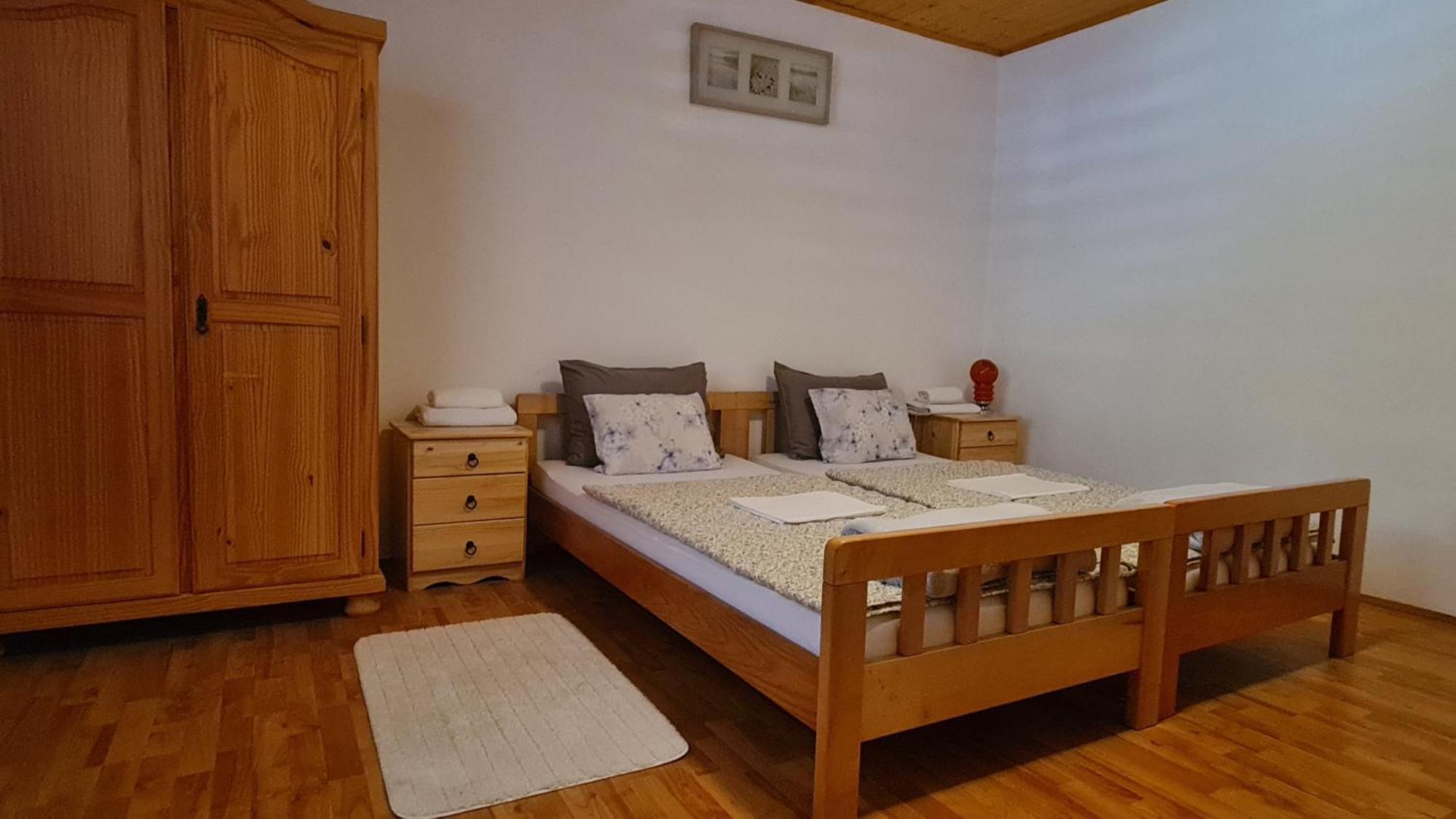 Holiday Home Radocaj Szluin Kültér fotó