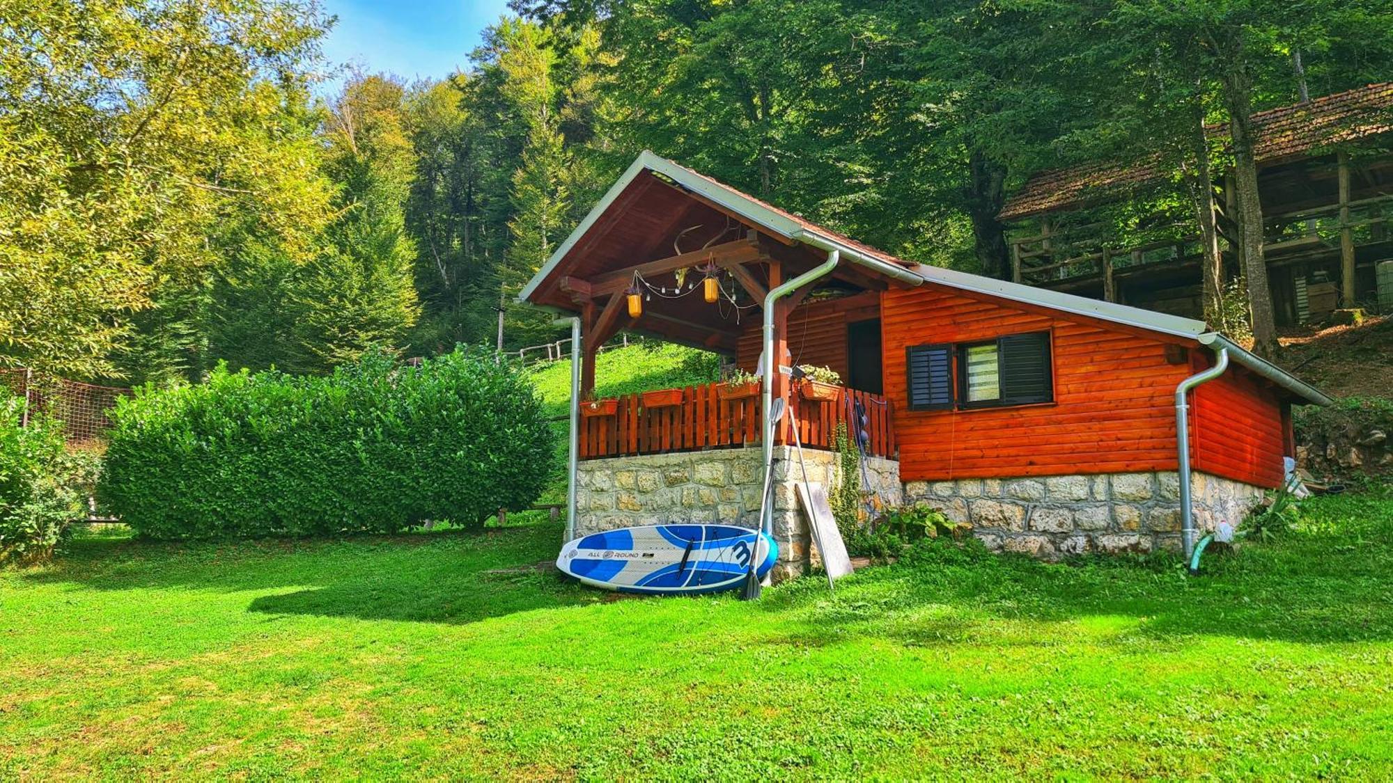 Holiday Home Radocaj Szluin Kültér fotó
