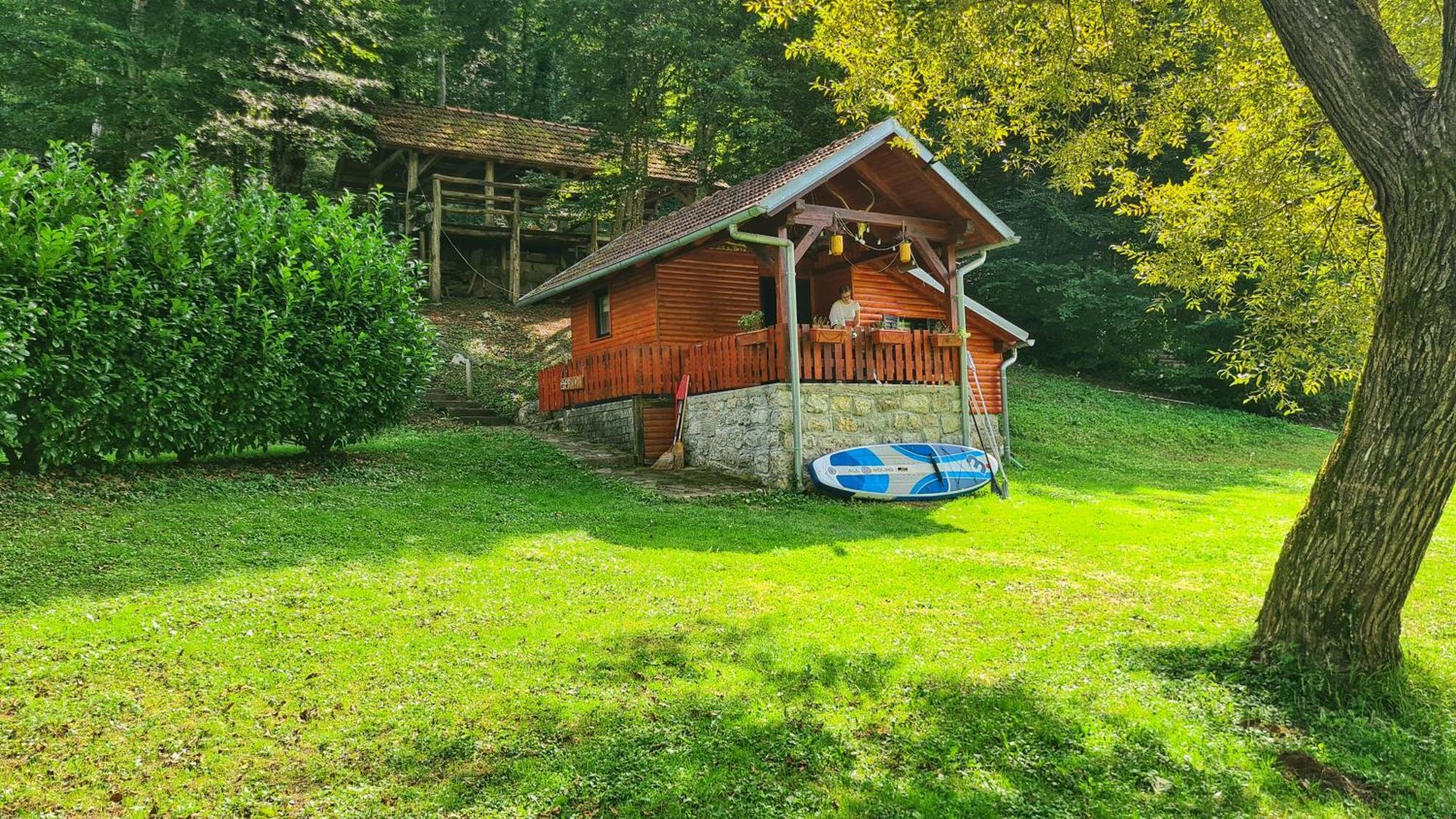Holiday Home Radocaj Szluin Kültér fotó